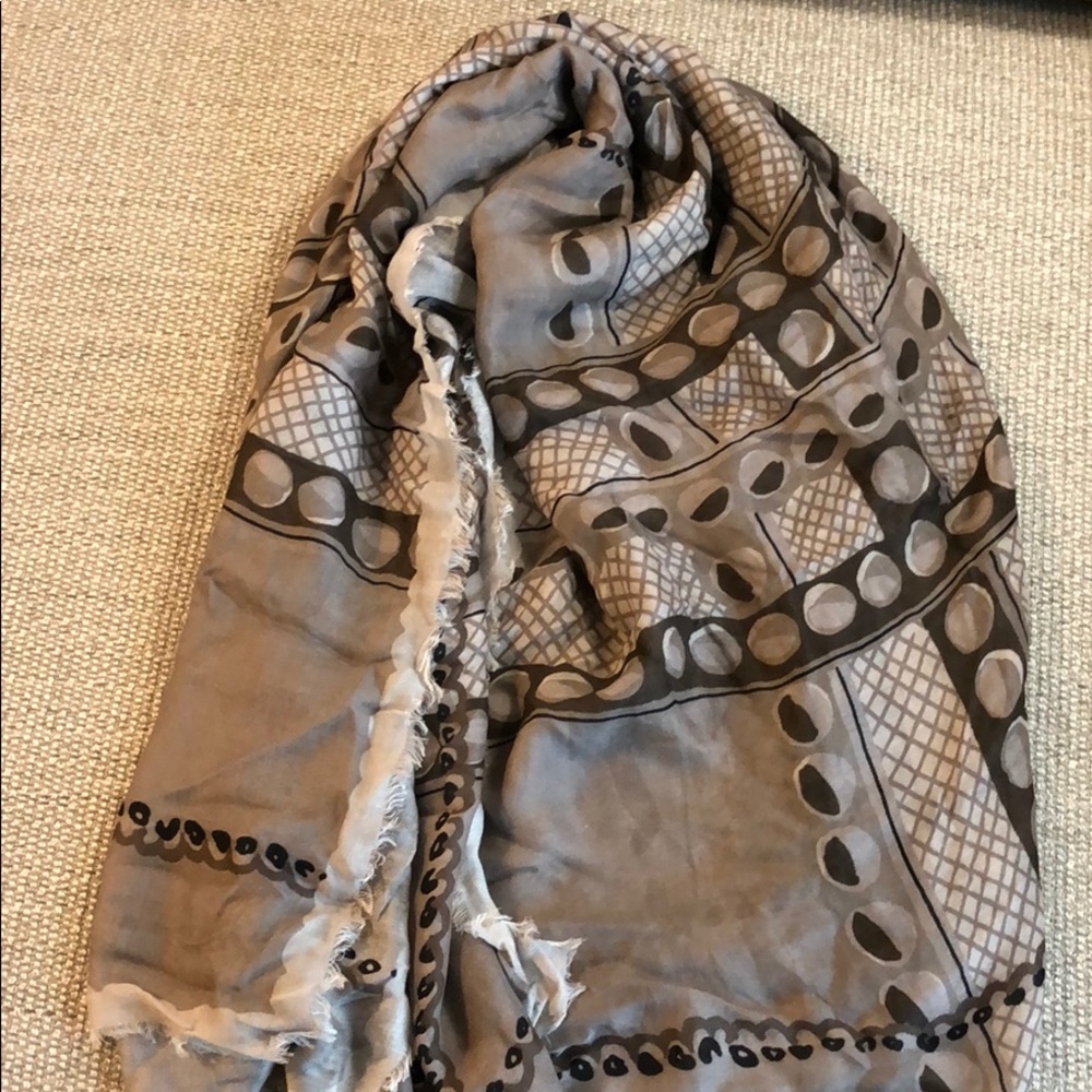 Burberry scarf